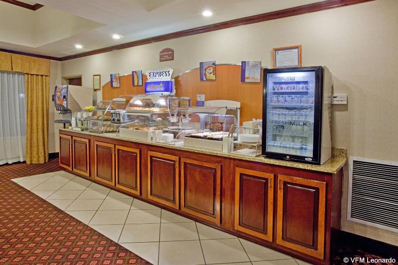 Holiday Inn Express & Suites - Commerce By Ihg Kültér fotó