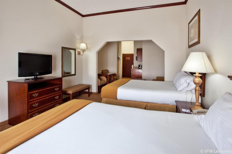 Holiday Inn Express & Suites - Commerce By Ihg Kültér fotó